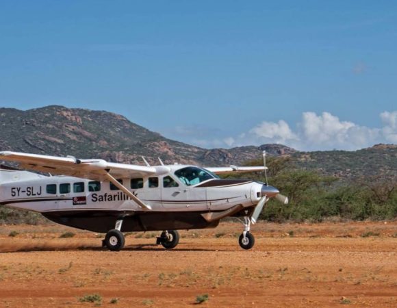 8 Days Kenya Luxury Flying Safari: Amboseli, Samburu & Masai Mara